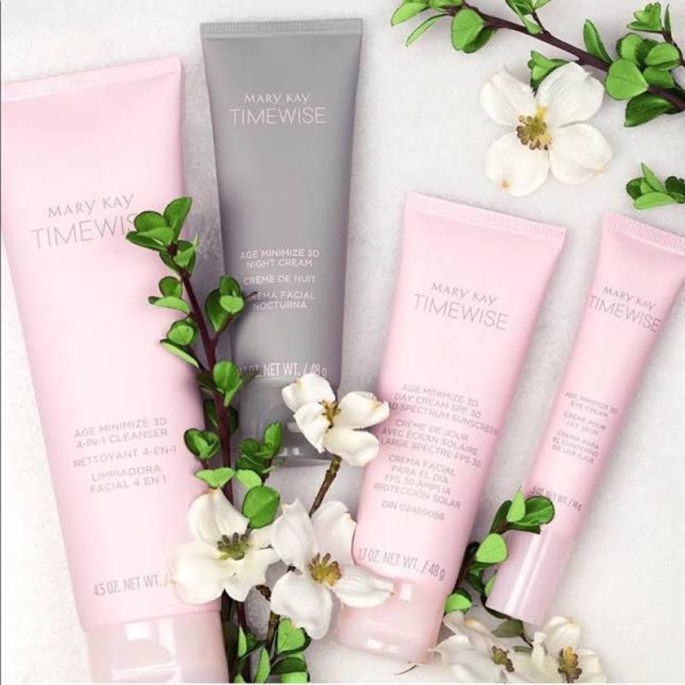 Mary Kay3D Timewise anti-aging set. Comb/oily skin